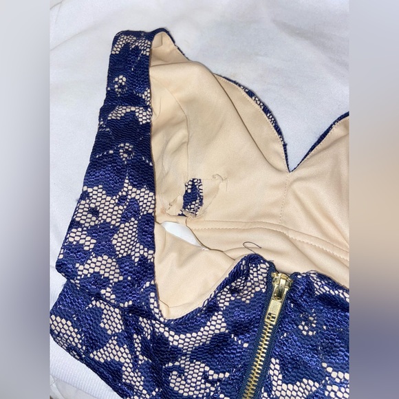 Dress - Picture 4 of 6